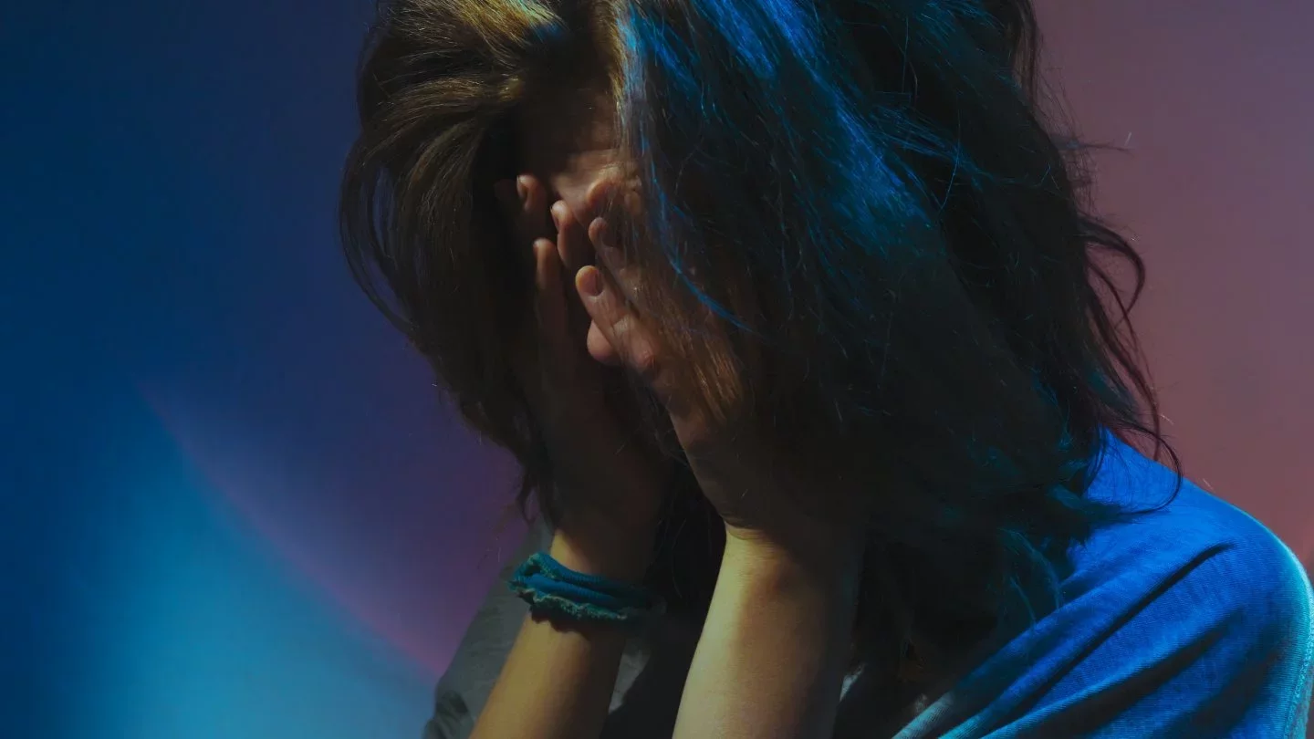 Ариана Синнмен порно көру