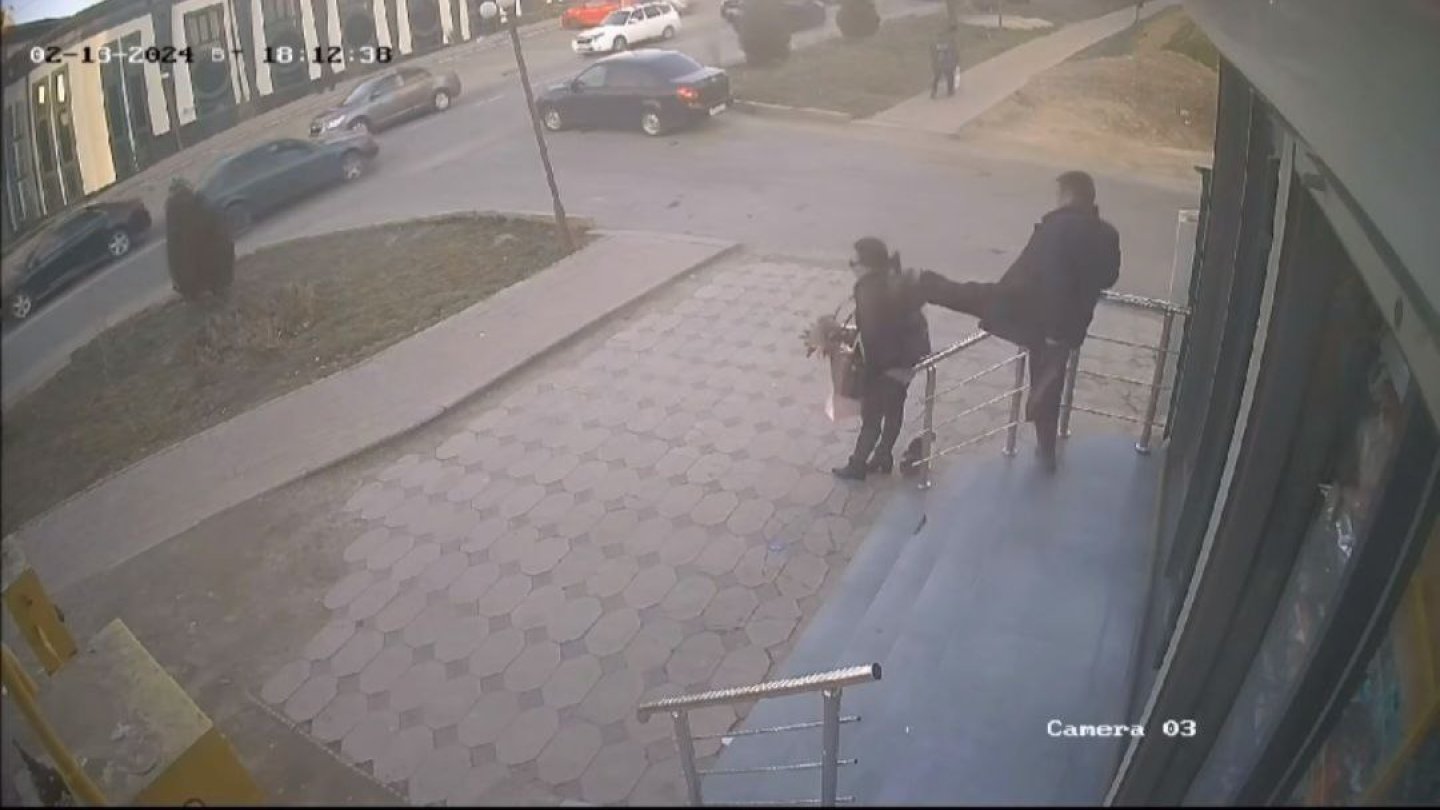 Қайырымдылық порно актрисасы