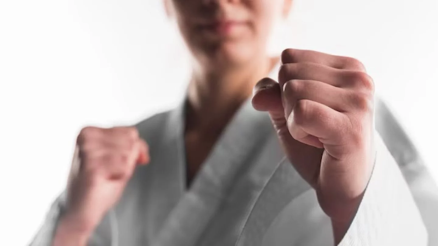 Писка, спайки бар