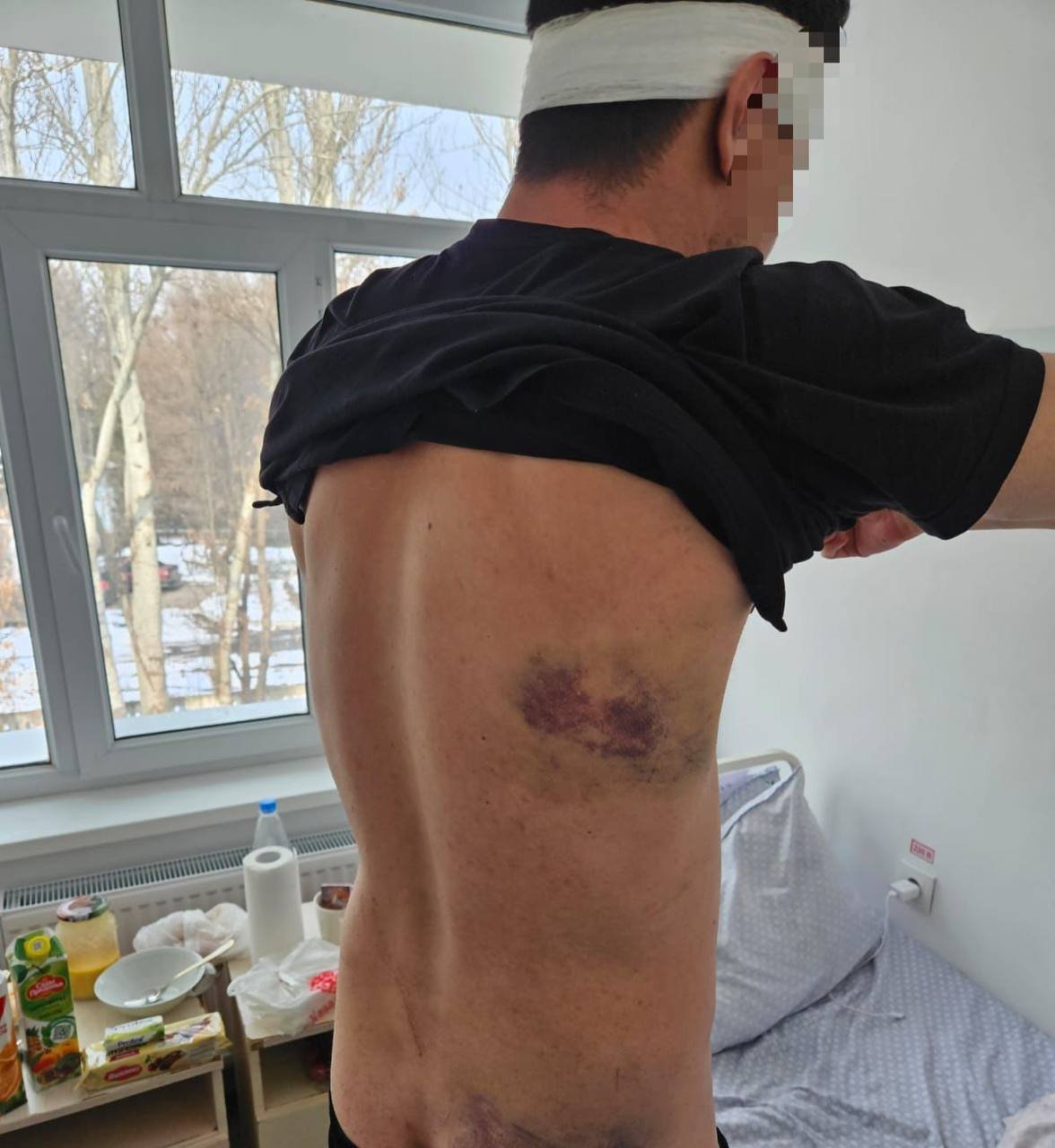 Мас адамды ұрады Мас адамды ұрады