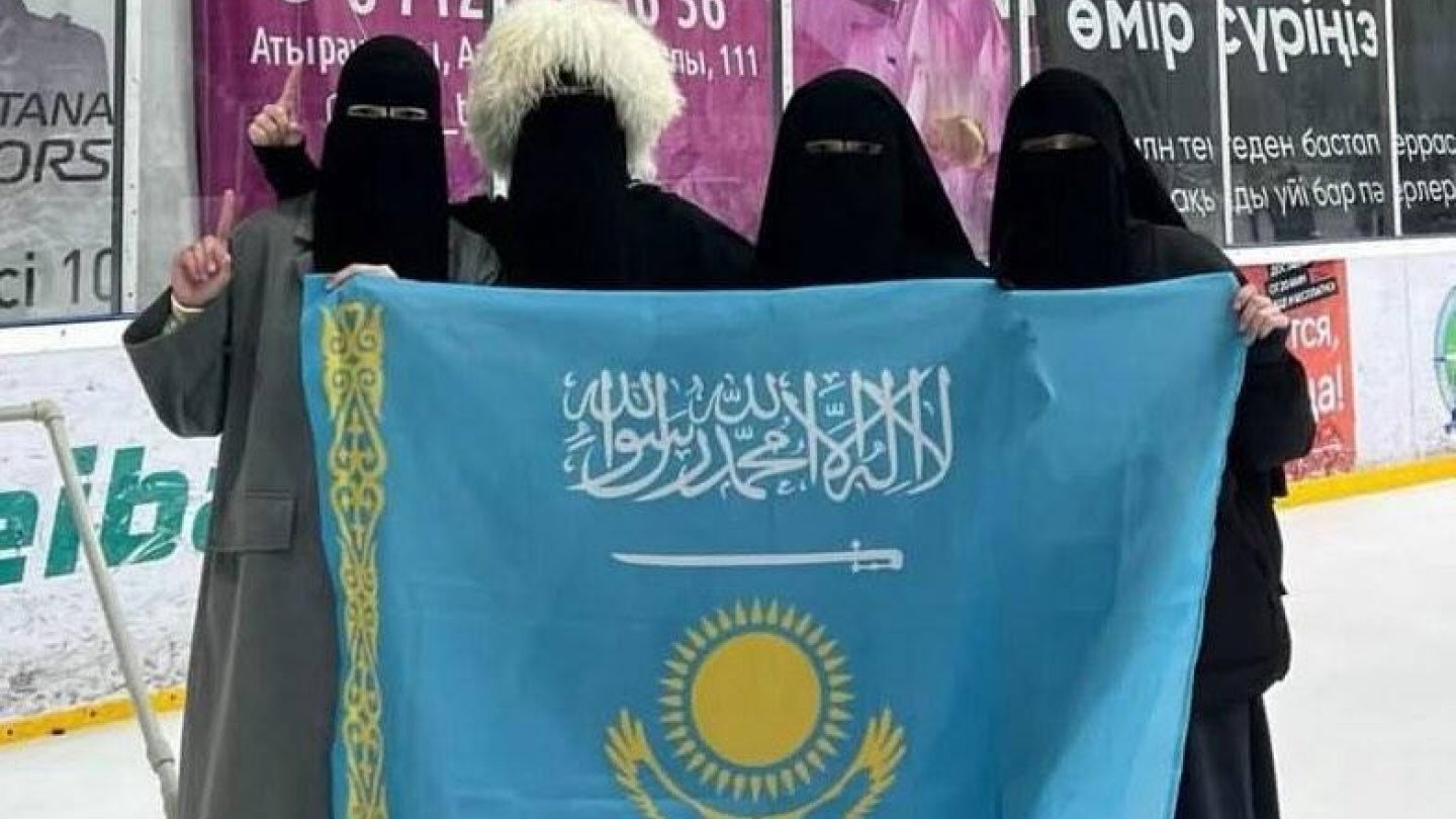 Формадағы секс видеосы