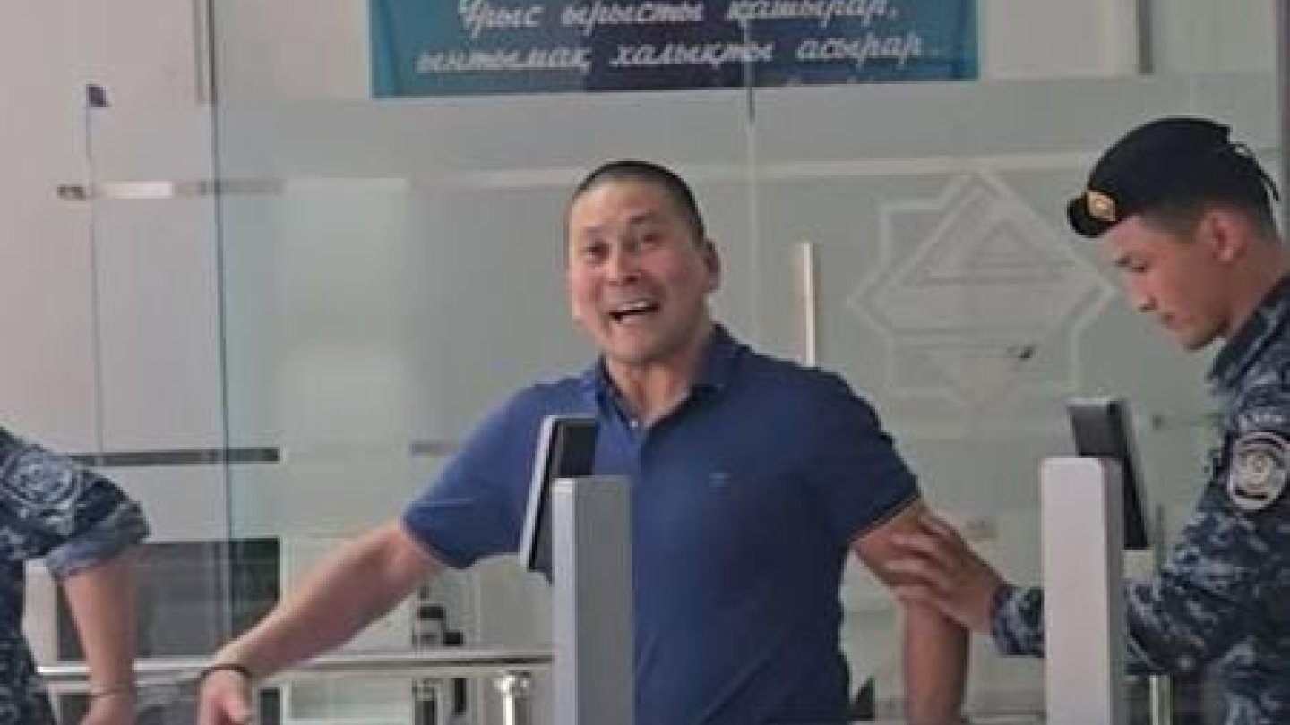 Су ағынынан порно оргазм