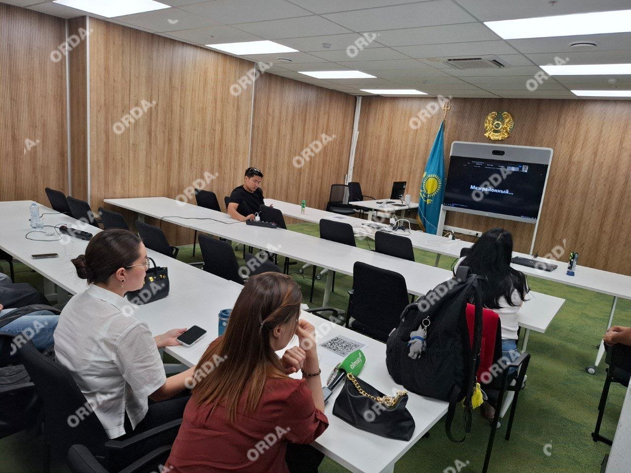 Ескі әйелдер іш киімдегі порно