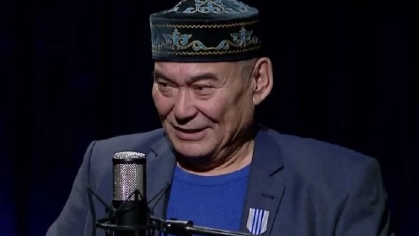 Интернетте веб-камерадағы мастурбация шынайы өмірде тегін