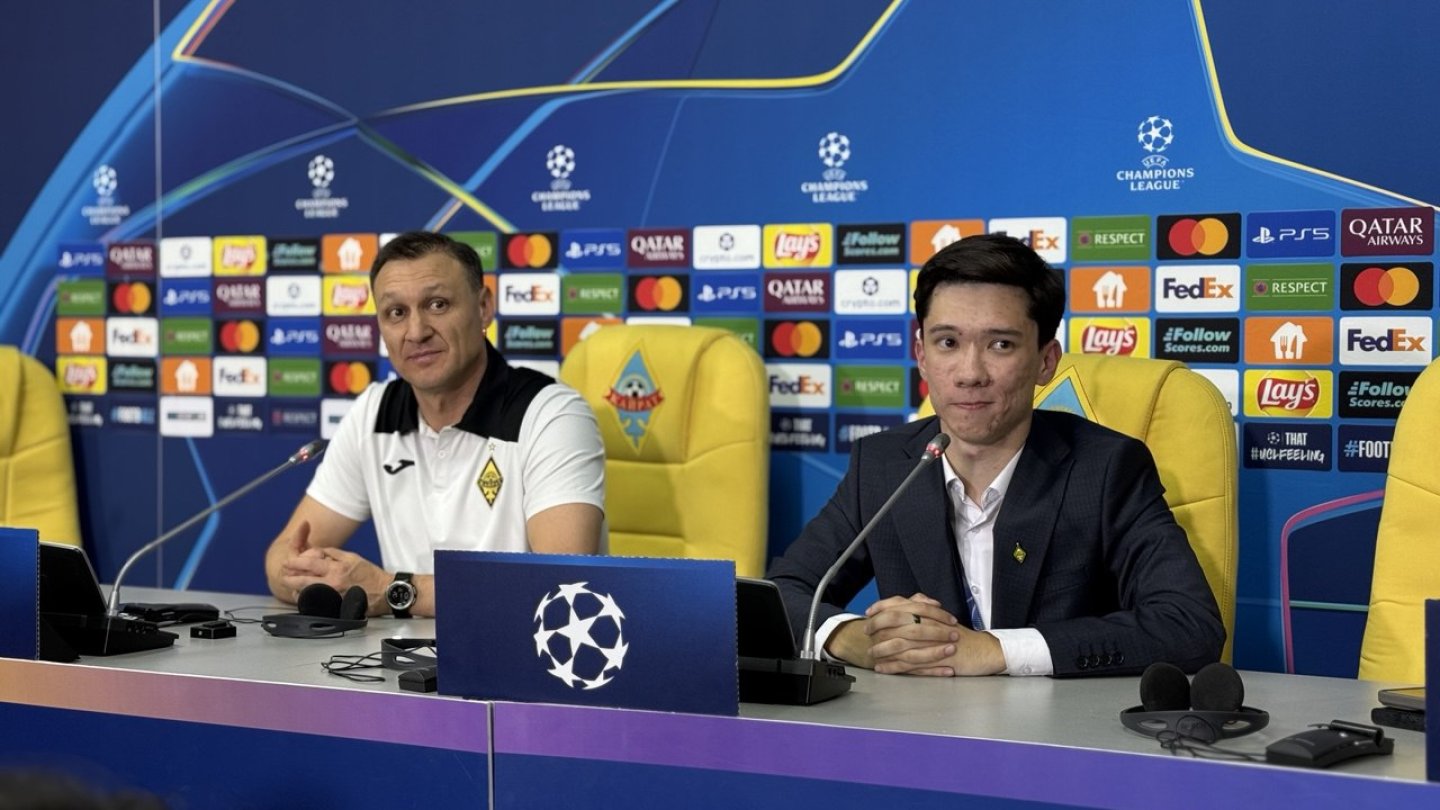 Мен өзімнің клиторымды жалаймын