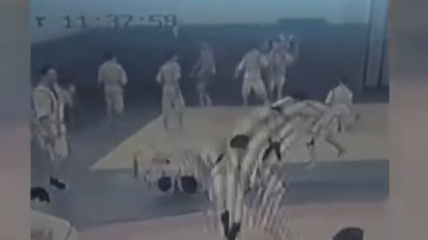 тамаша жалаңаш бөкселер