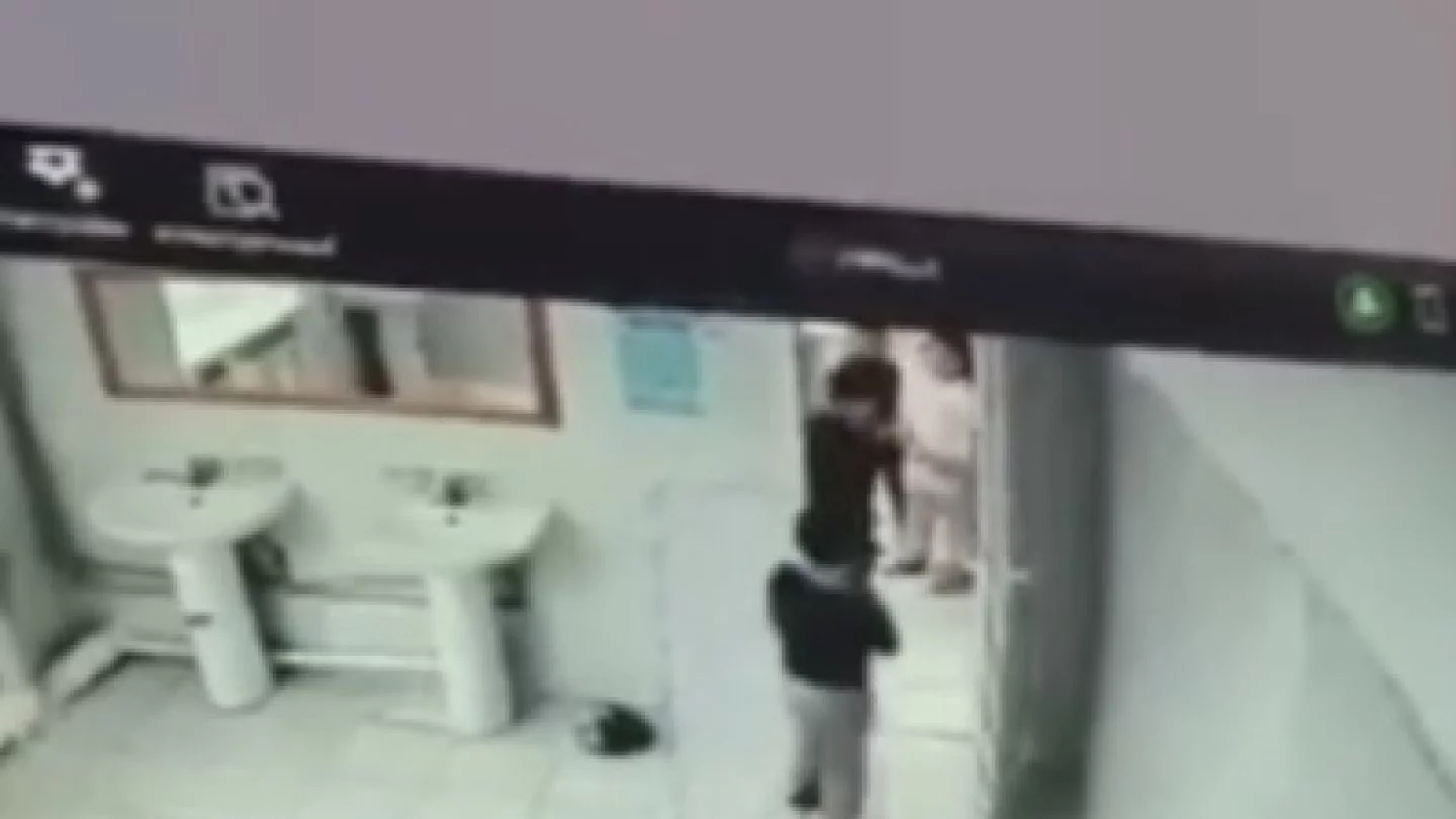 GIF порно онлайн көру