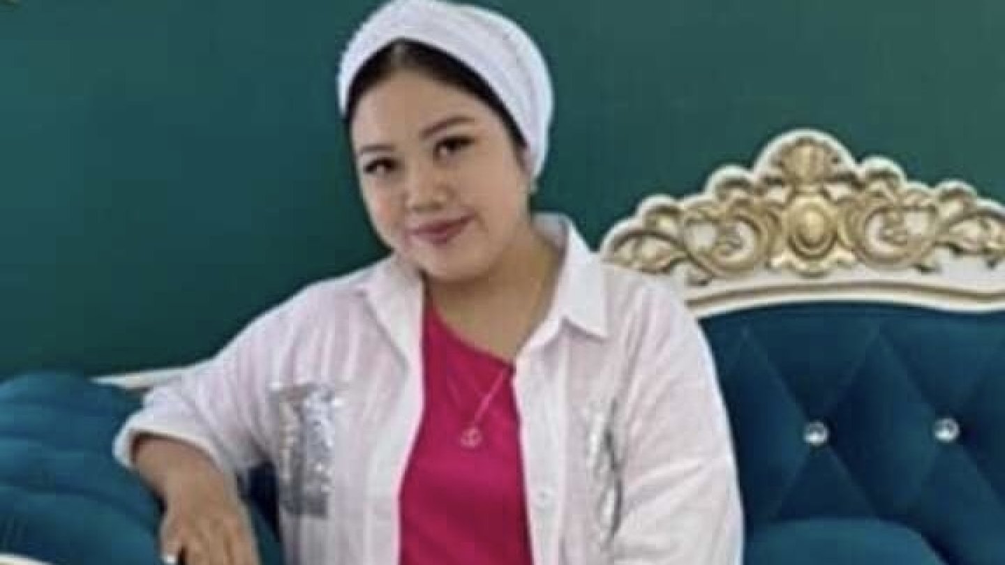 Қыздардың порно клизмасы