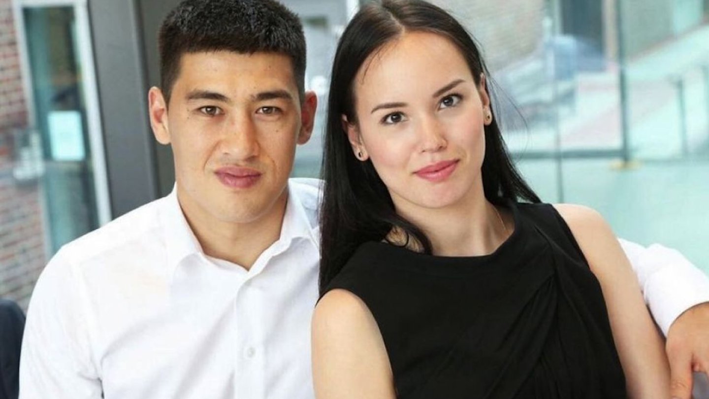 Шетелден келген гусарлар туралы секс-комедиялар