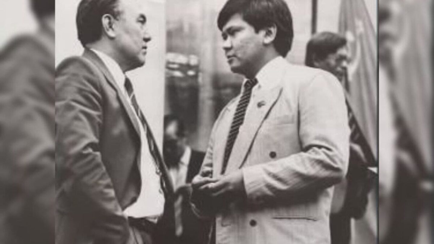 Мас балапанды тобыр қағып алады (әуесқой)