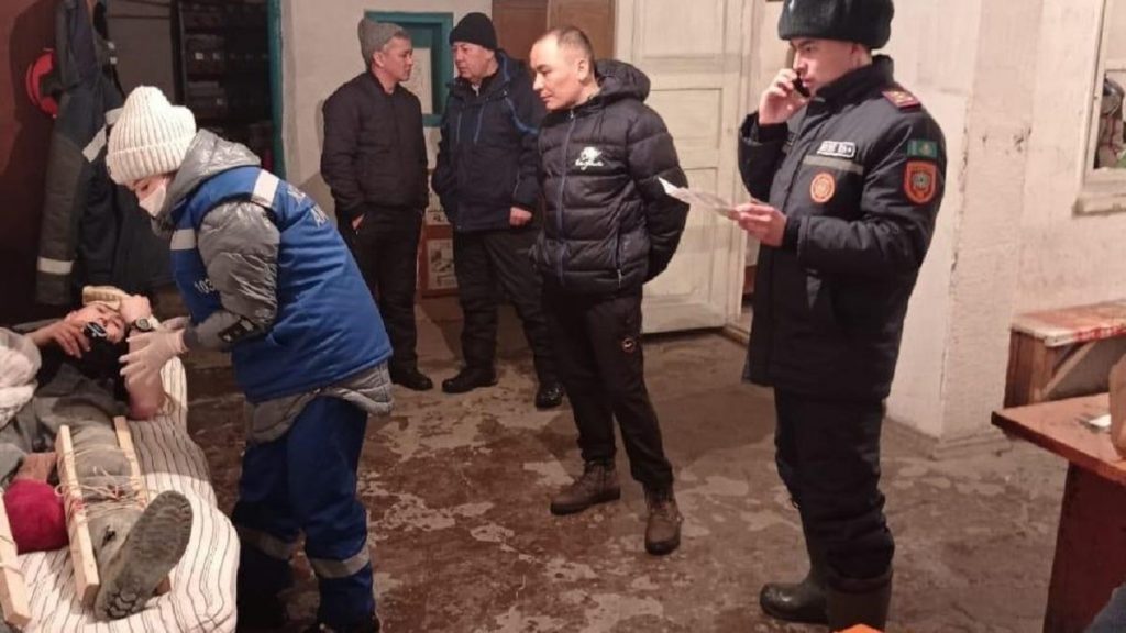 Ақмола облысында екі шахтер тас астында қалып қойды 2 Ақмола облысында екі шахтер тас астында қалып қойды