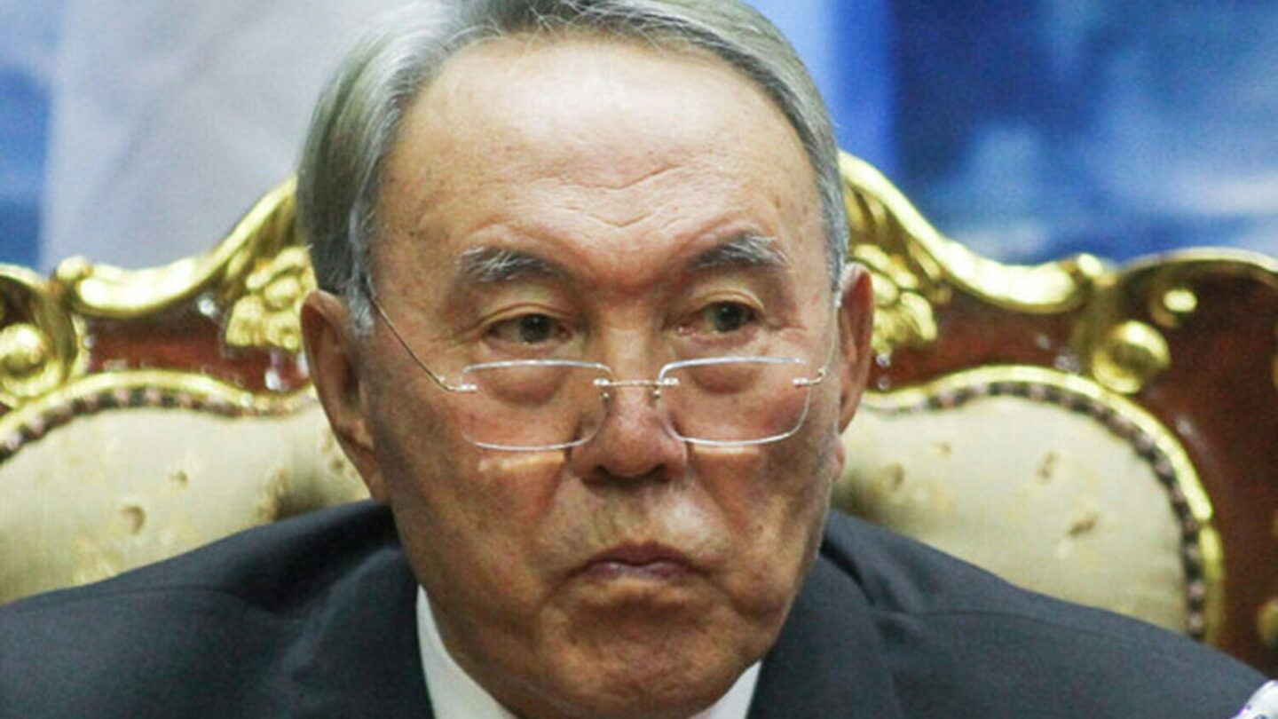Нұрсұлтан Назарбаевтың мәртебесі Конституцияда бекітіледі